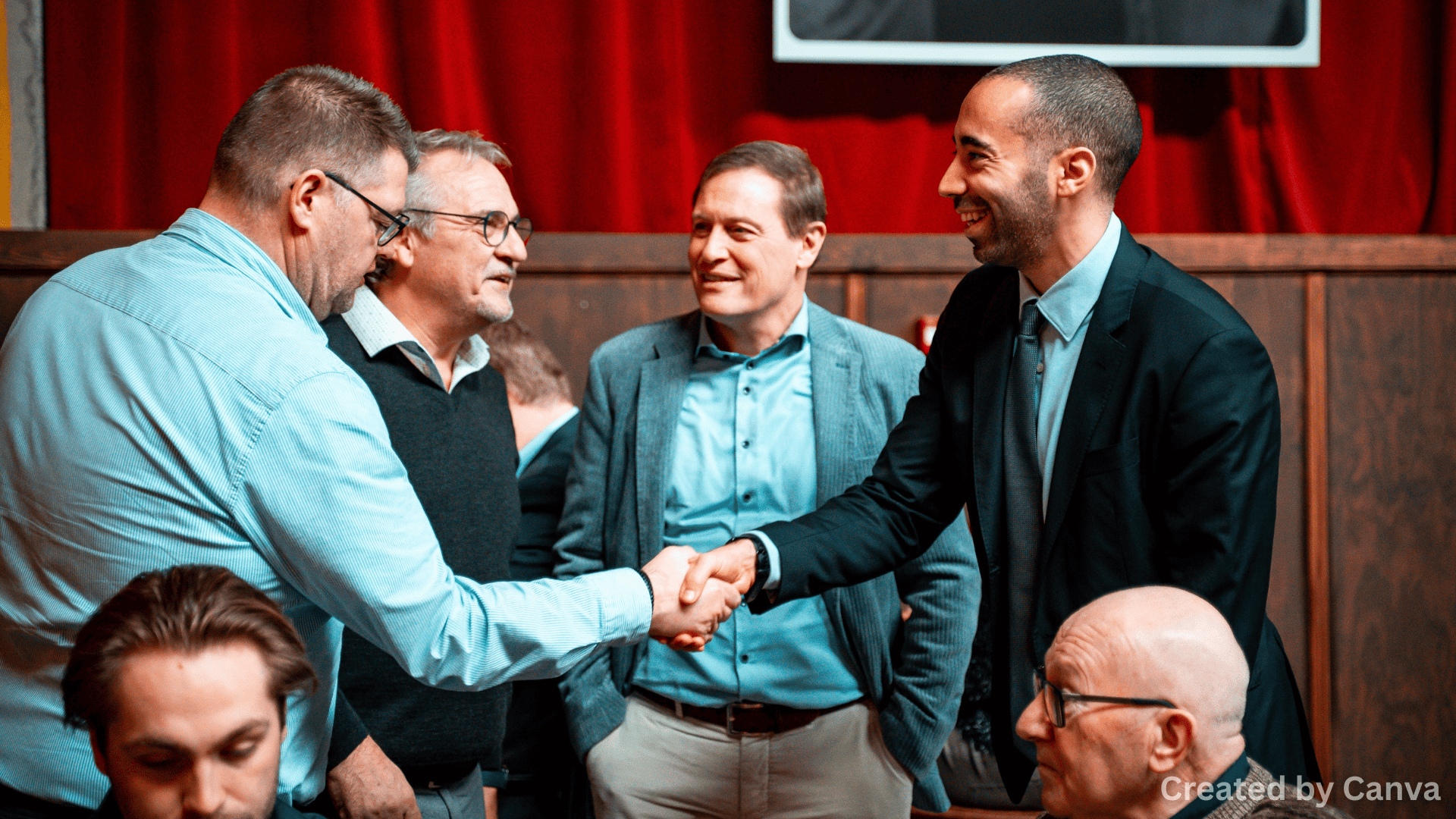 The Power of Political Algorithms in Social Media Elections